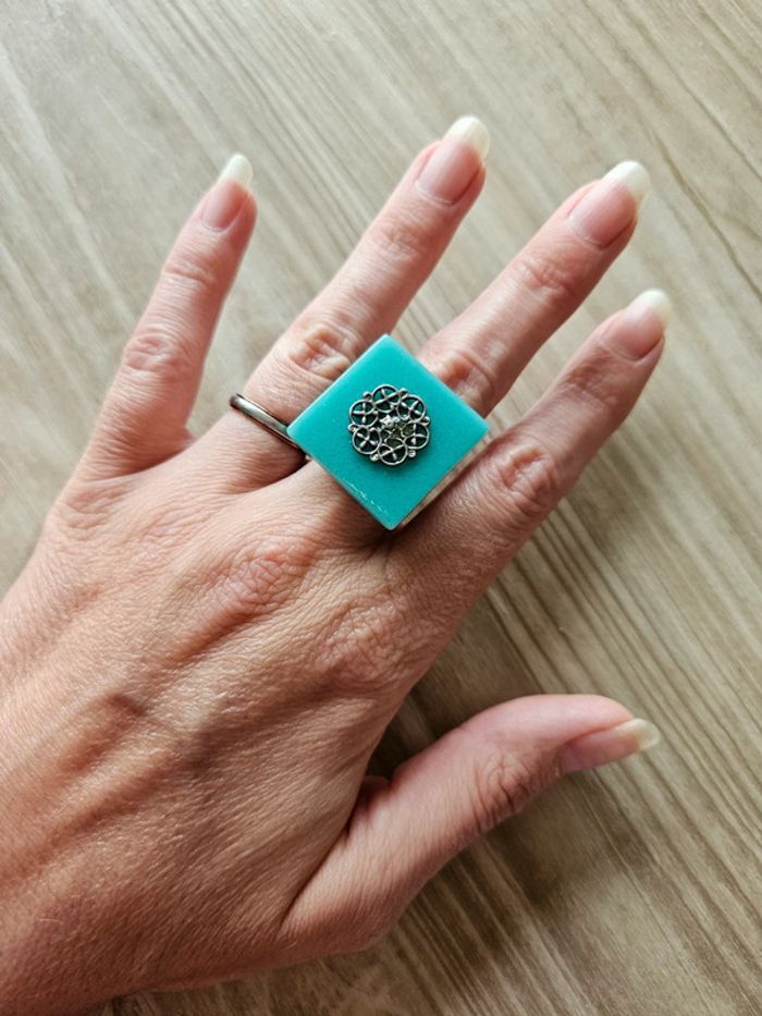 Bague fantaisie ajustable