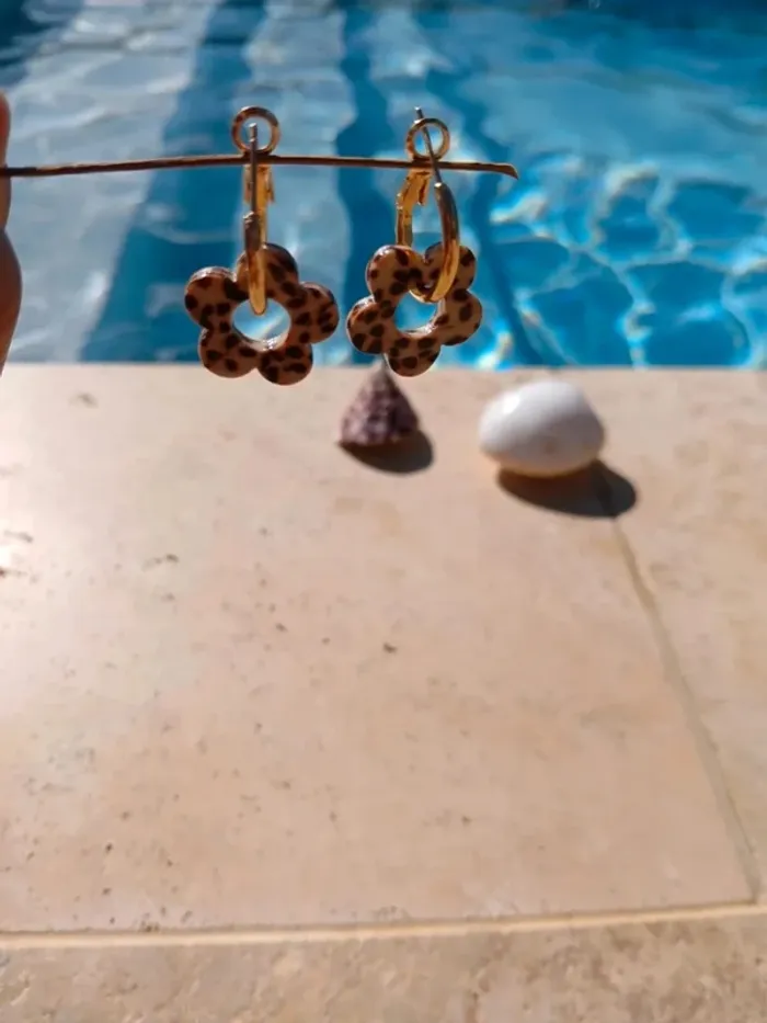 Boucles d'oreilles fleurs motif léopard or doré acier inoxydable summer - photo numéro 3