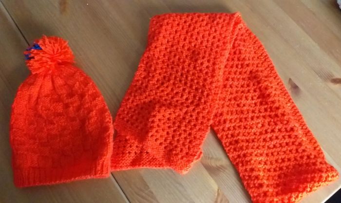 Bonnet et echarpe - photo numéro 2
