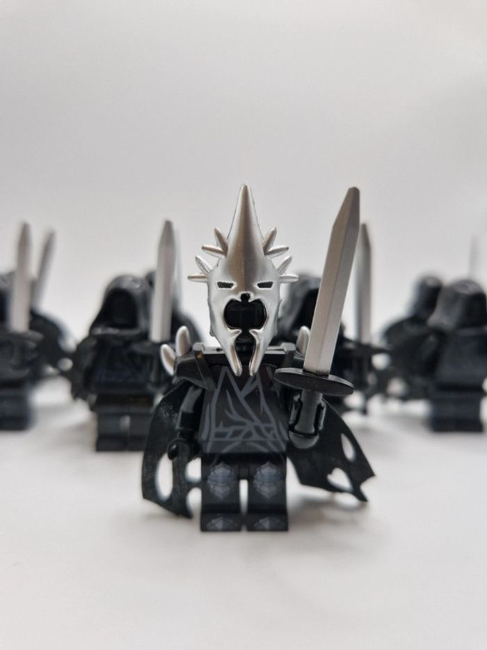 Figurines type lego Roi D'angmar et 8 Nazguls seigneur des anneaux - photo numéro 2
