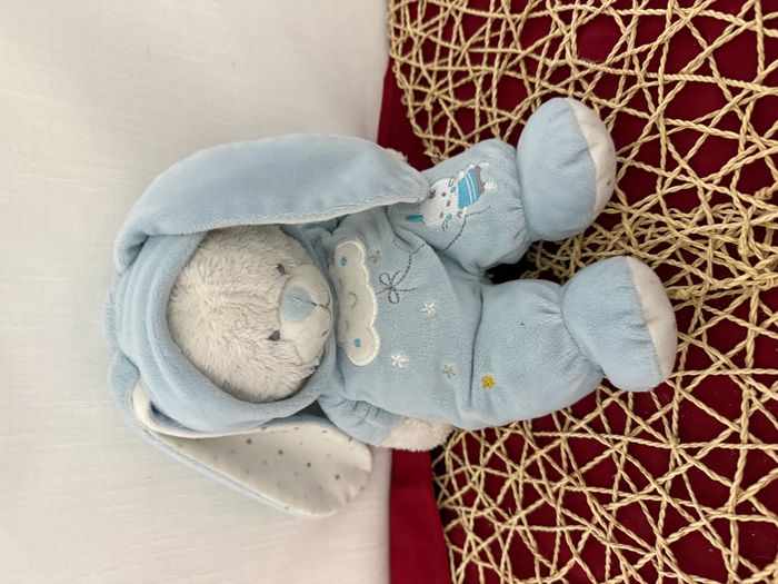 Peluche ours MAX & SAX capuche lapin bleu nuage et étoiles Carrefour