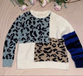 Pull d’hiver multicolores, en bon état , taille 40