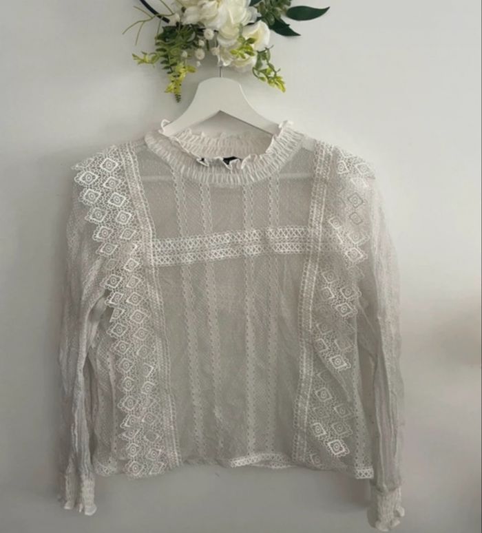 🌸jolie blouse manches longues dentelle blanche Zara taille M🌸