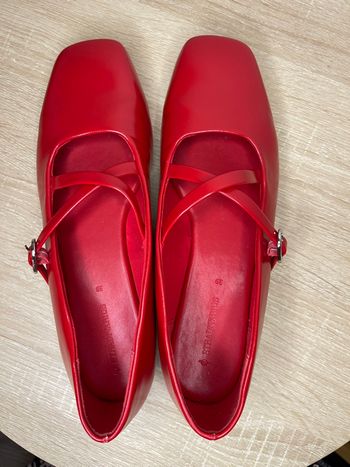 Ballerine rouge stradivarius taille 39