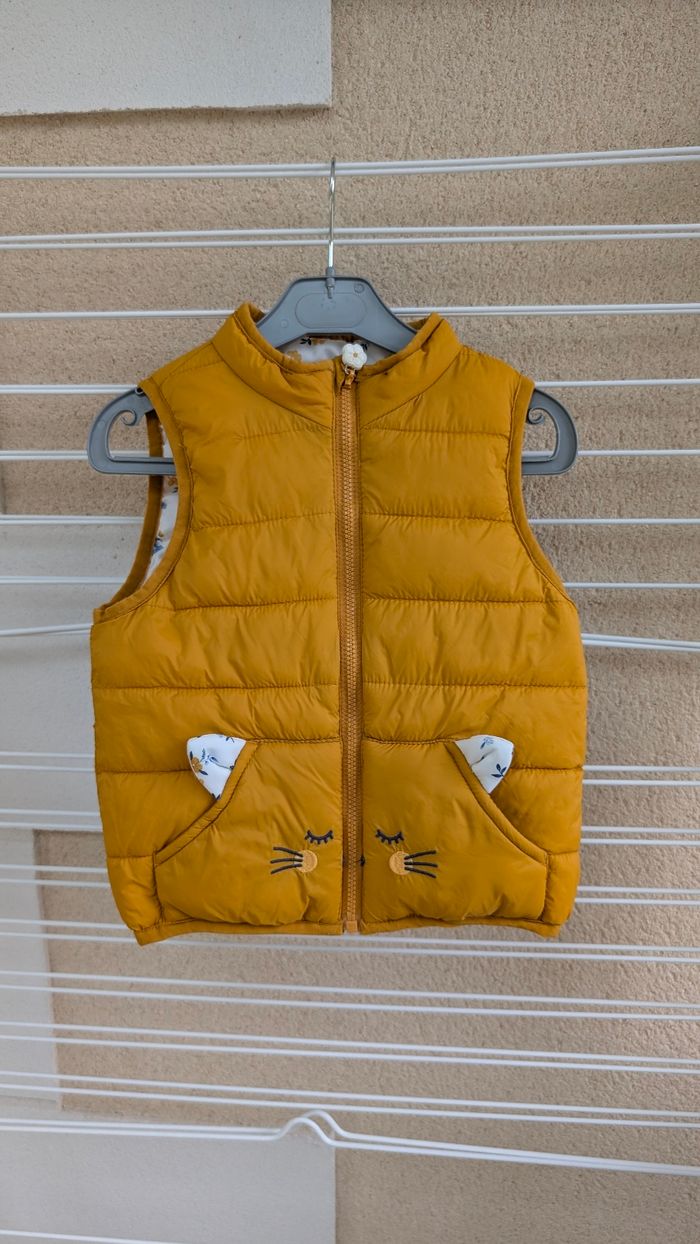 Veste sans manches 18 mois