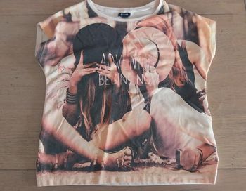 Haut mc fille 5ans en bon état