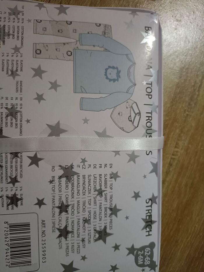 Ensemble bébé 2-6 mois - photo numéro 2