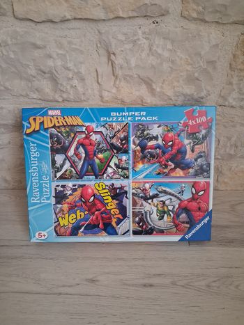 Lot de 4 puzzles "Ravensburger" Marvel Spider man 100 pieces en tres bon etat