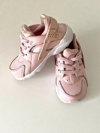 Baskets Nike taille 22/23 TBE