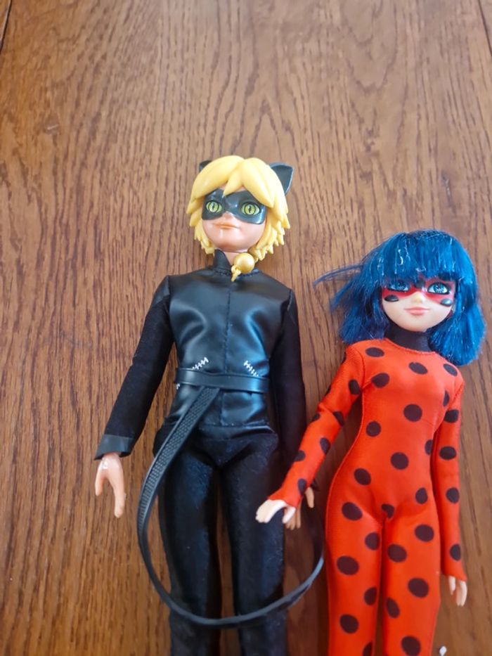 Lot de 2 poupées lady bug et chat noir miraculous - photo numéro 3
