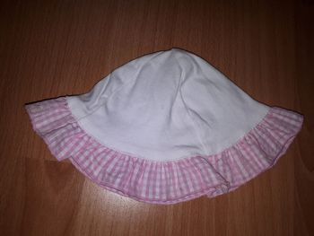 Chapeau de soleil bébé blanc et rose