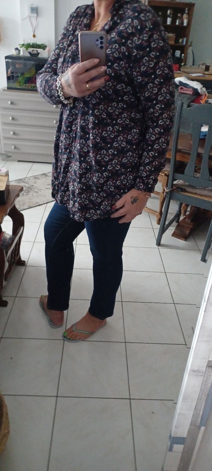 Très jolie chemise manches longues femme T 48 - photo numéro 7