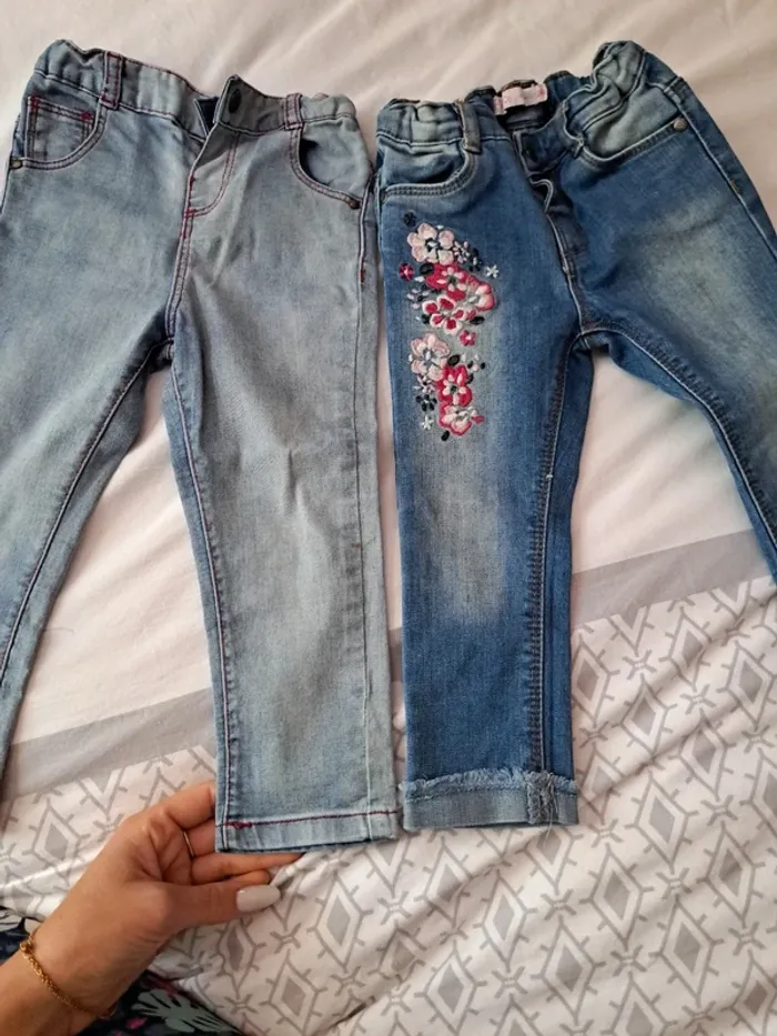 Lot jeans 24 mois - photo numéro 11