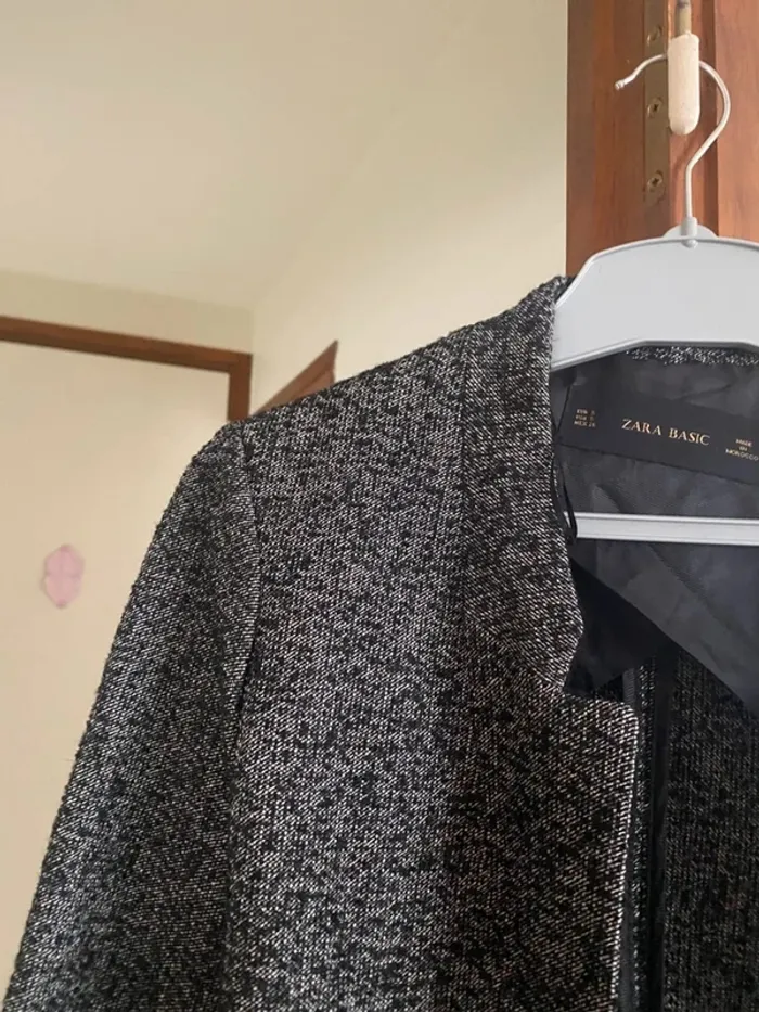 Blazer long femme Zara – Taille 36 – Élégance minimaliste & look structuré - photo numéro 3