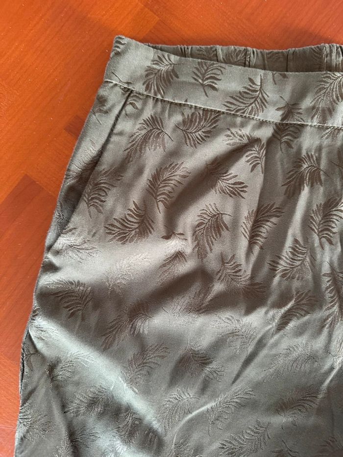 Short fluide kaki à motif feuille VILA clothes 34 - photo numéro 2