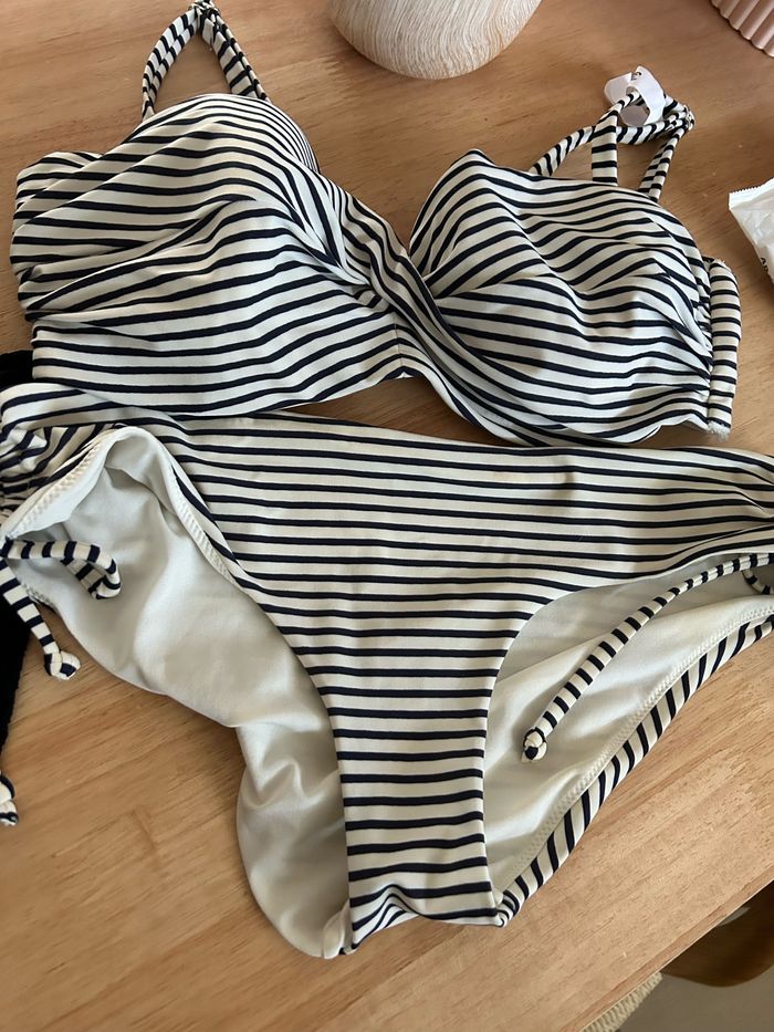 🌸 Lot de 5 maillots de bain h&m en parfait état taille 38/M 👙 - photo numéro 2