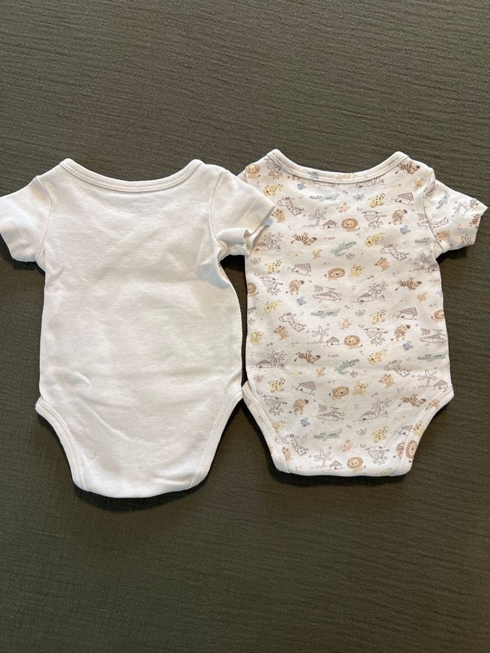 Bodies manche courte 1 mois - photo numéro 3