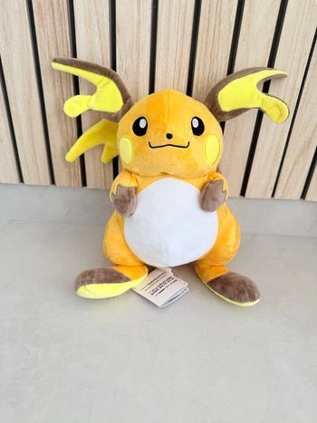 Peluche Raichu Pokémon 