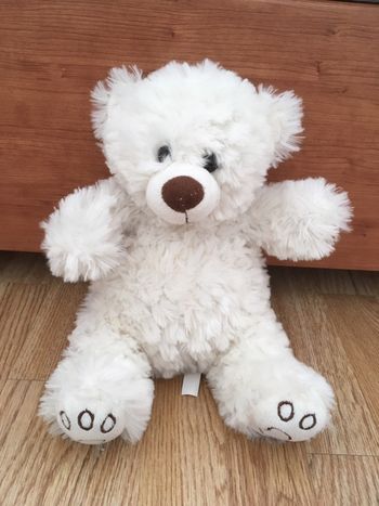 Ours blanc