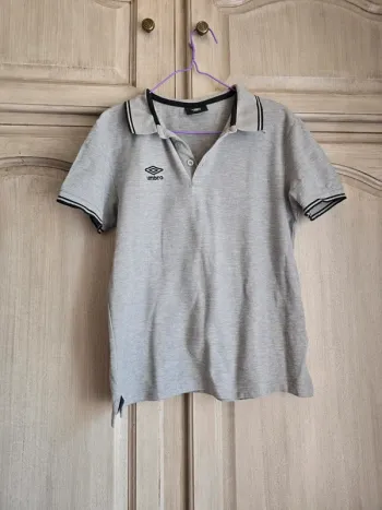 Polo gris umbro taille M