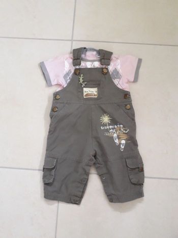 Lot salopette + t-shirt t 6 mois