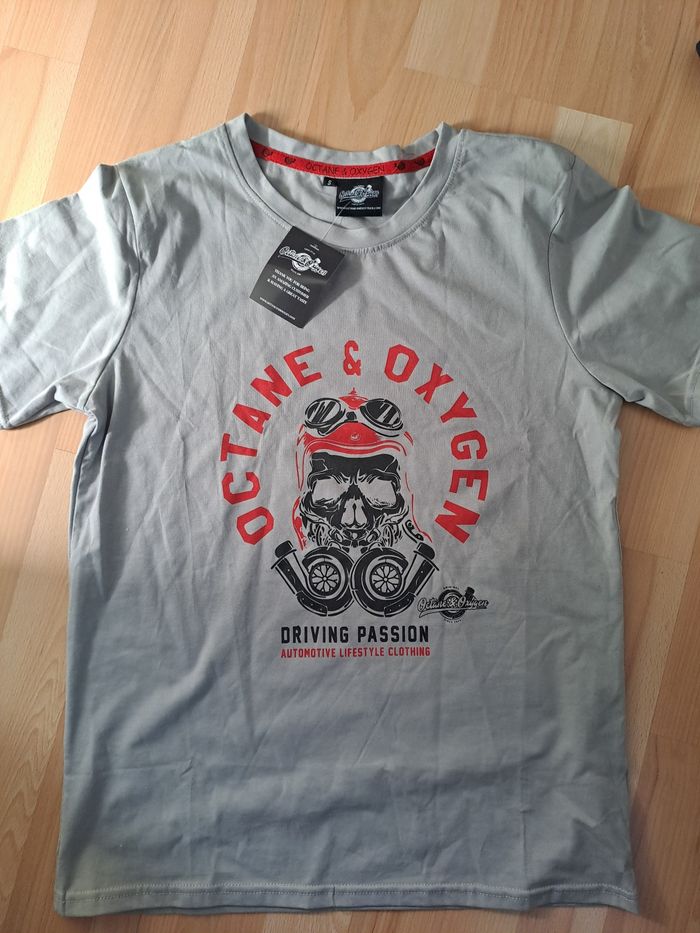 Lot 2 T.shirts - photo numéro 4
