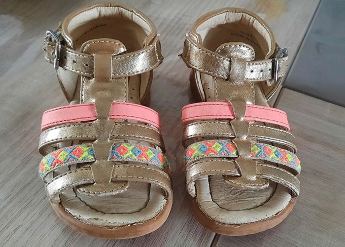 Sandales filles taille 21 pat & ripaton