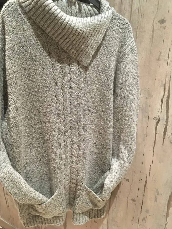 Magnifique pull tout doux tout chaud effet scintillant en 46 excellent état - photo numéro 5