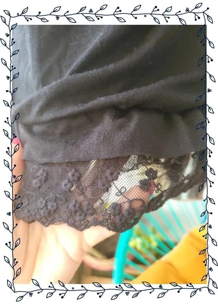 Robe noir avec petites dentelles - photo numéro 7
