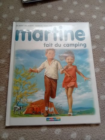 Livre Martine fait du camping