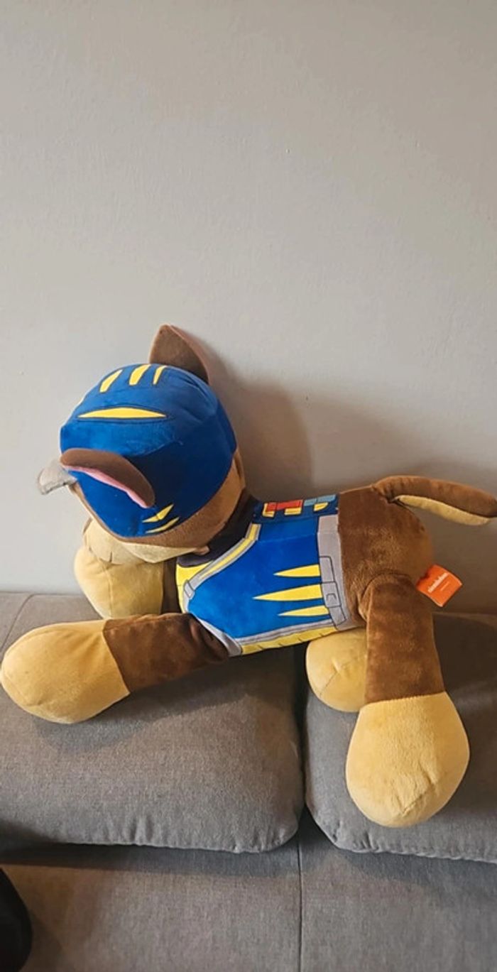 Maxi peluche chase de la pat patrouille. - photo numéro 2