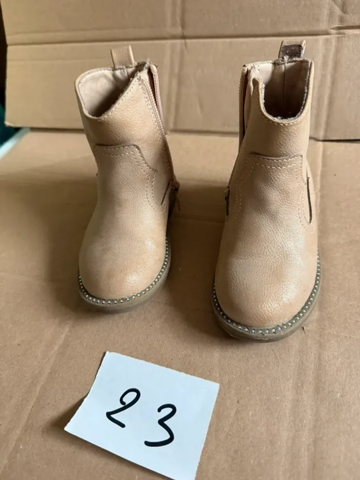 Bottine taille 23