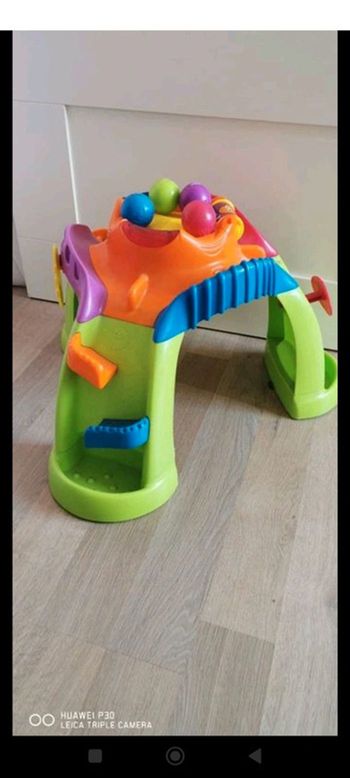 Jeu d éveil avec balles