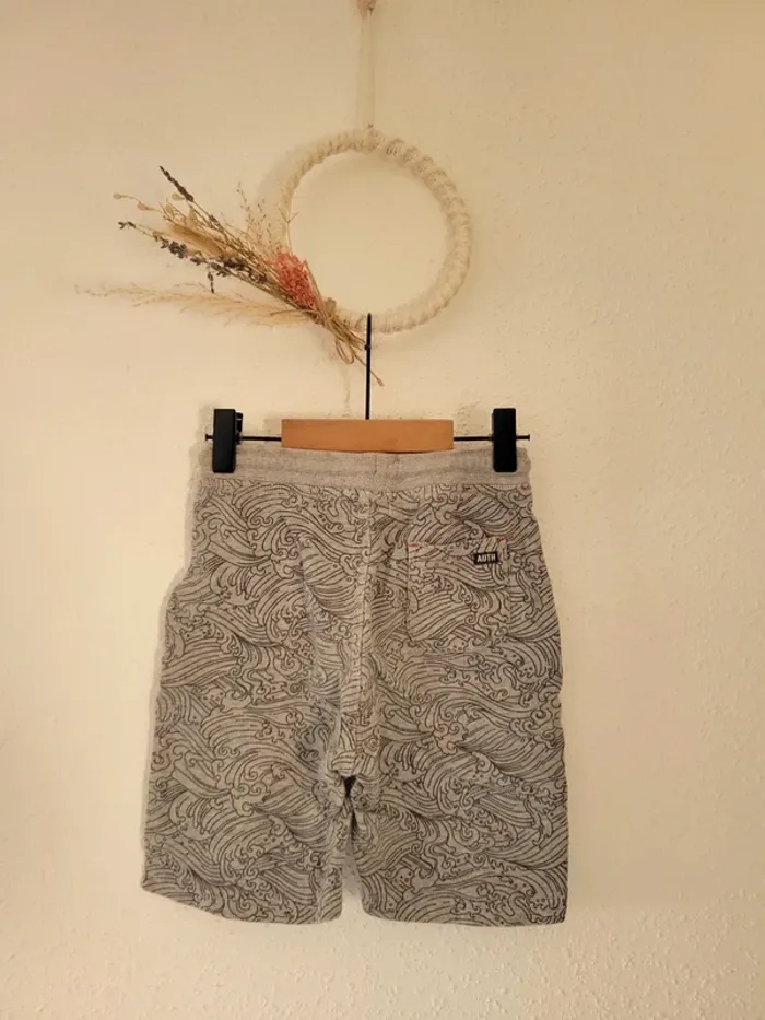 Short garçon 6 ans gris vagues - photo numéro 3