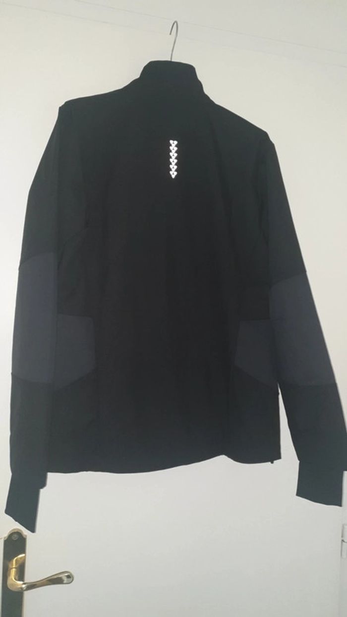 Veste coupe-vent neuve asics - photo numéro 2