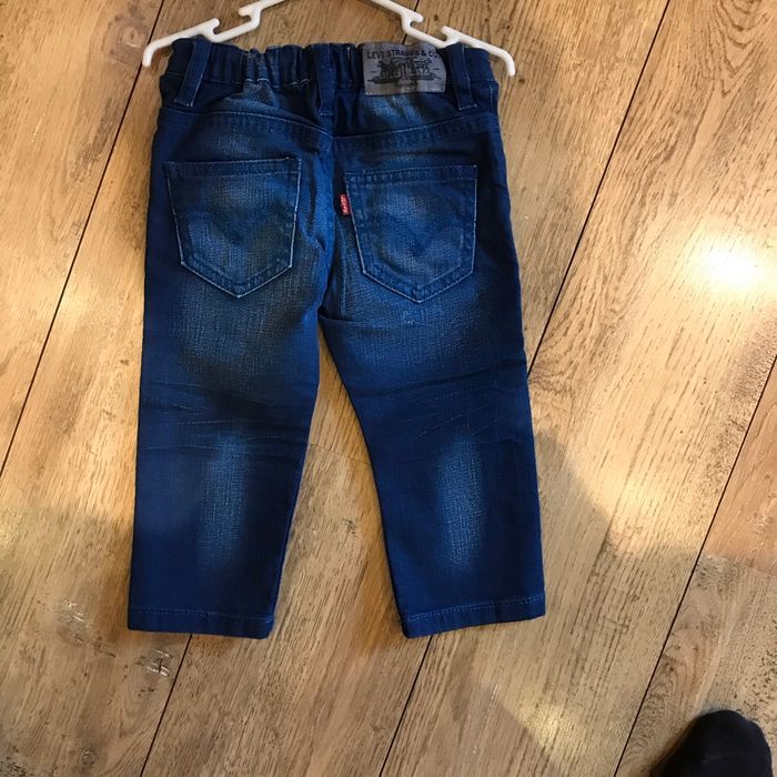 Jeans Lévis neuf bébé - photo numéro 3
