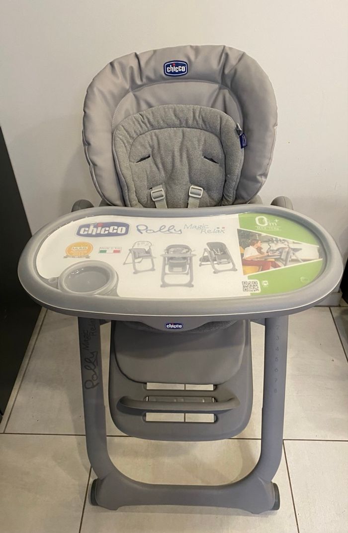 Chaise haute - photo numéro 2