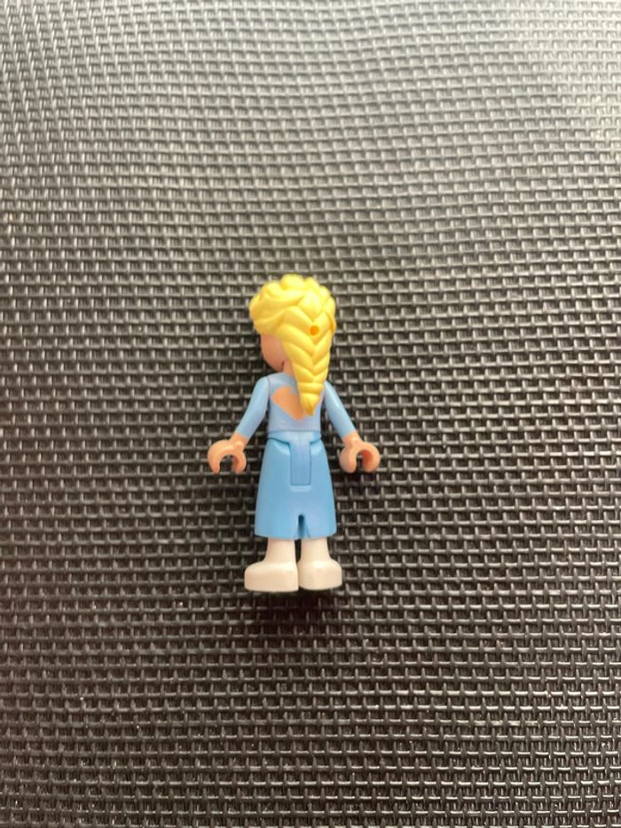 Lego Disney princesses mini figurine Elsa reine des neiges 2 Frozen minifigure lego officiel - photo numéro 3