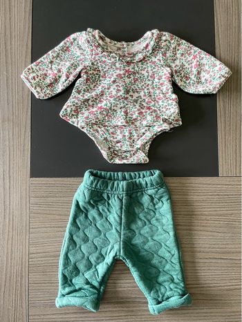 Ensemble bébé fille Gémo barboteuse et pantalon taille 3 mois