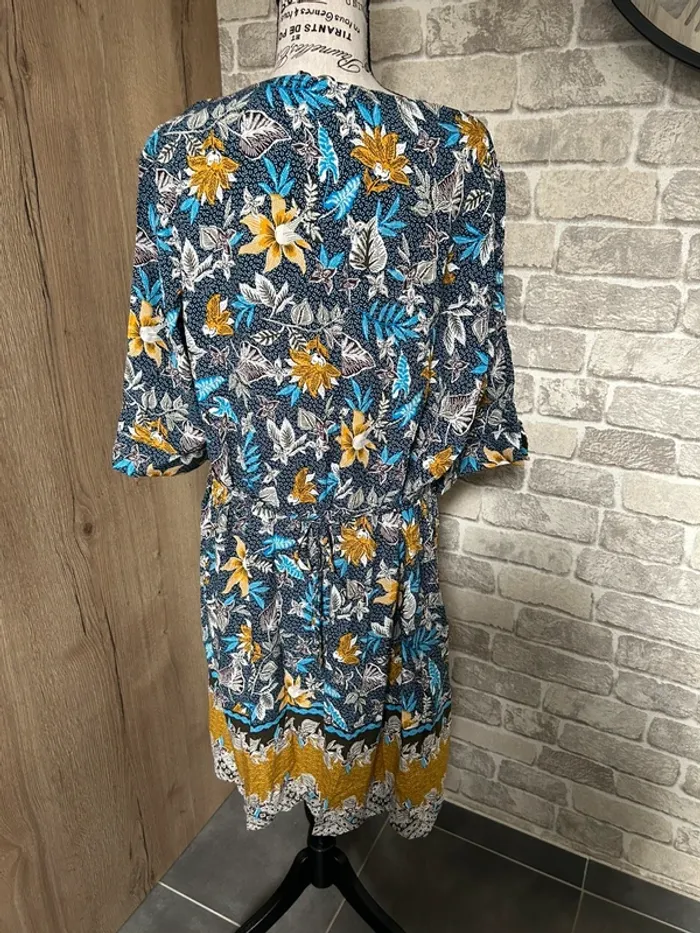 Robe vintage imprimée florale Christine Laure taille 4 - photo numéro 2