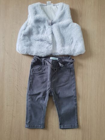 Joli petit ensemble comme neuf 6 mois
