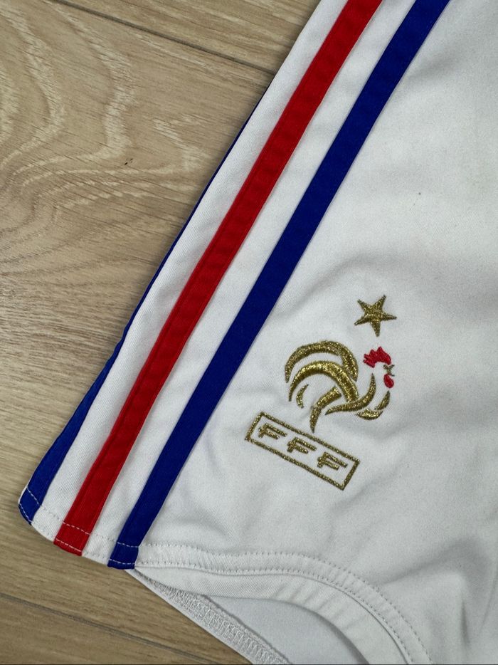 Short adidas domicile FFF 2008 équipe de France 10 ans - photo numéro 2
