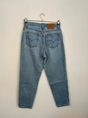 Jean Levi's Femme Bleu Clair W32 | Relaxed Fit | Taille 42 | Très Bon État | BP249