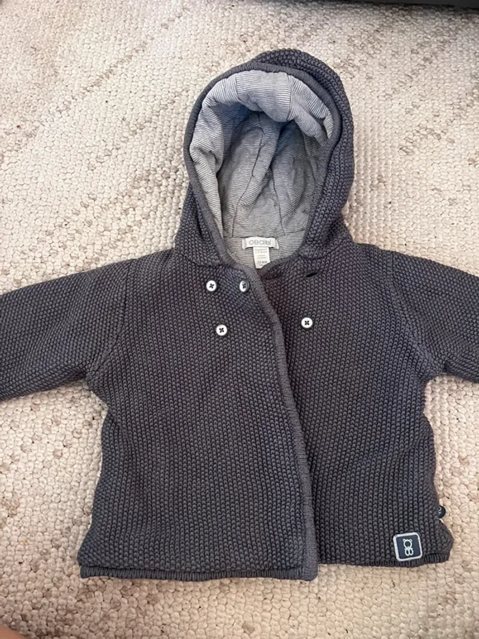 Veste à capuche 12 mois