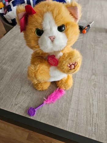 Peluche interactive chat Daisy (FurReal Friends)