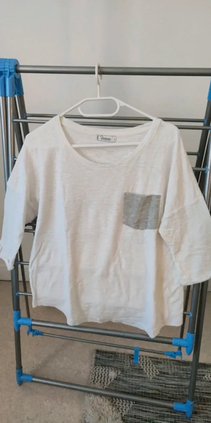 Pull fin
