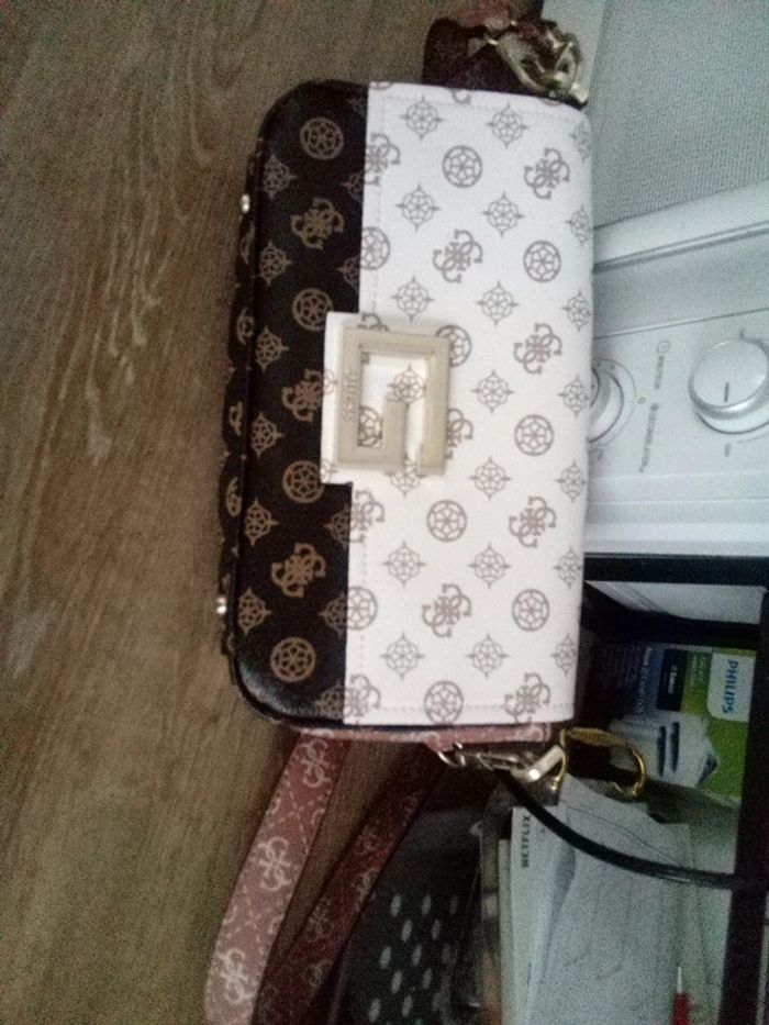 Sac à main Guess