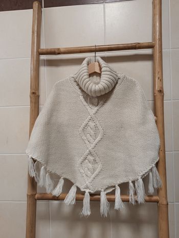 Magnifique poncho pailleté