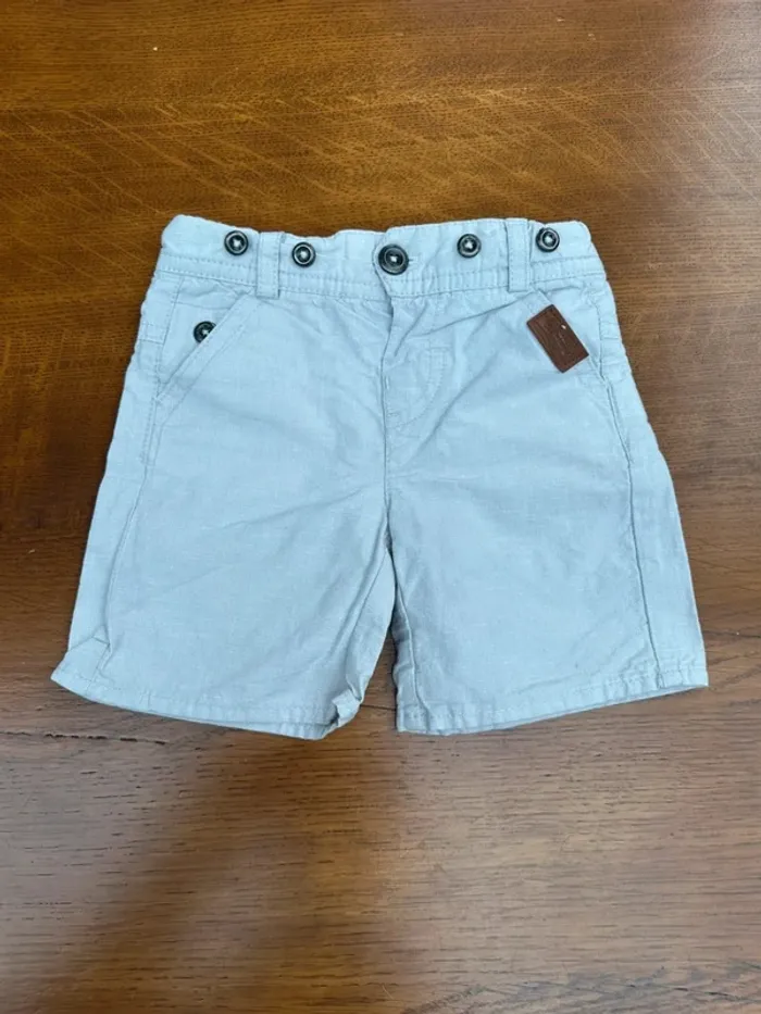 Short tape à l’œil beige 9 mois