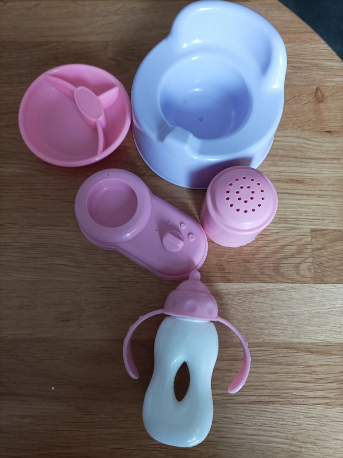 Lot accessoires poupon